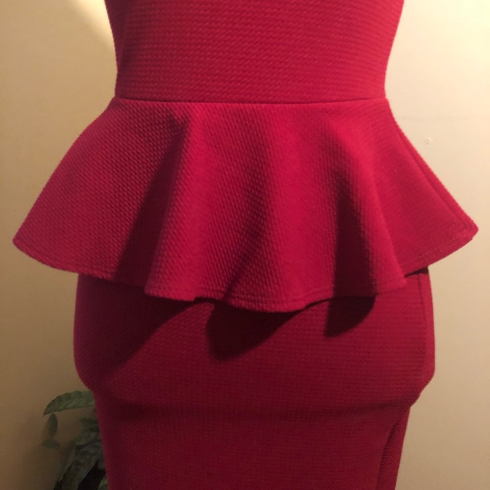 BURGUNDY PEPLUM DRESS - Picture 2 of 6